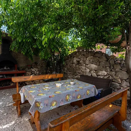 Apartman Donadina-Dalmatian Heritage House *