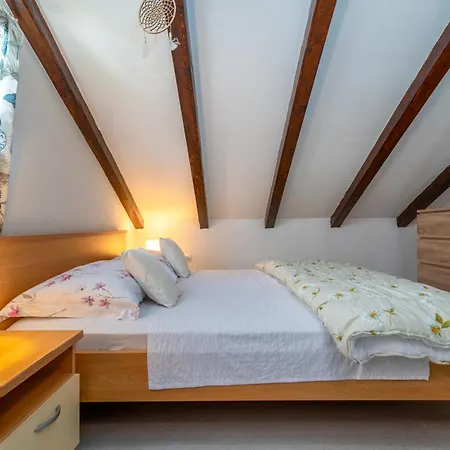 Apartman Donadina-Dalmatian Heritage House *