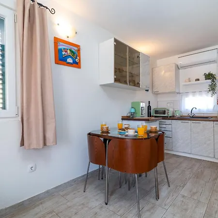 Apartman Donadina-Dalmatian Heritage House