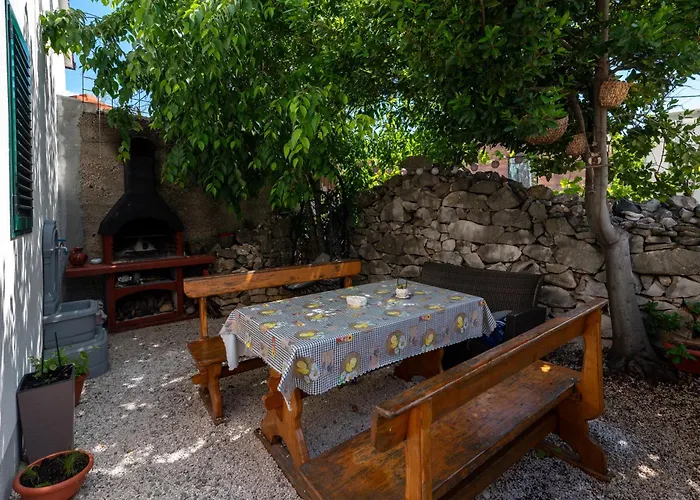 Donadina-dalmatian Heritage House Apartman Trogir