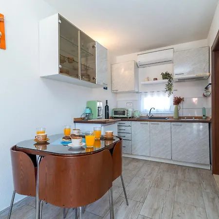 Apartman Donadina-Dalmatian Heritage House * Trogir